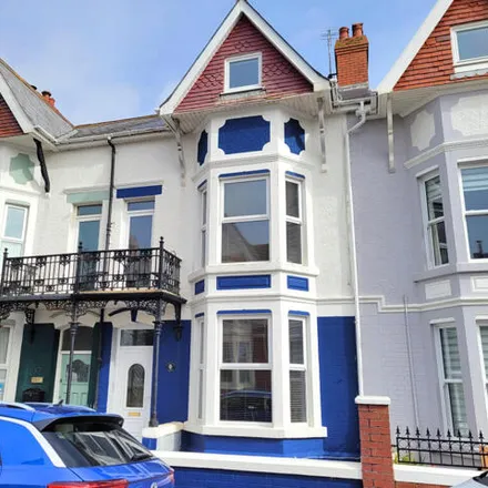 Buy this 5 bed townhouse on Esplanade Avenue in Porthcawl, CF36 3FA
