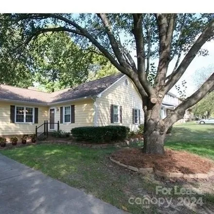 Image 1 - 709 Bellows Lane, Charlotte, NC 28270, USA - House for rent