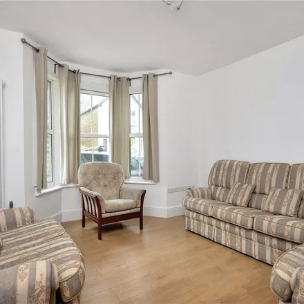 Rent this 3 bed apartment on Canbury Park Road in London, KT2 6LU