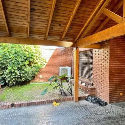 Image 2 - Gervasio Méndez 2715, Munro, 1605 Vicente López, Argentina - House for sale