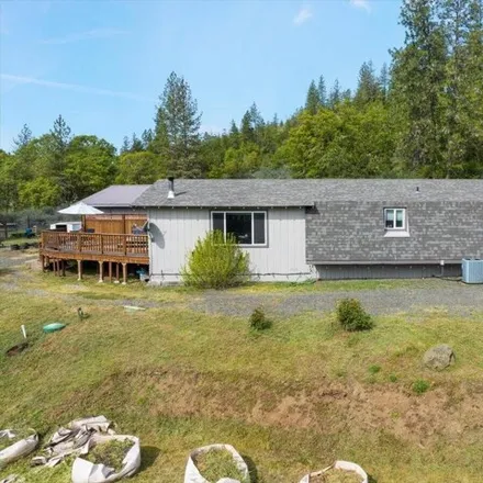Image 3 - 850 Ragsdale Rd, Trail, Oregon, 97541 - House for sale