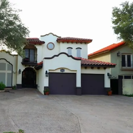 Buy this 3 bed house on 8516 Callow Court in Laredo, TX 78045