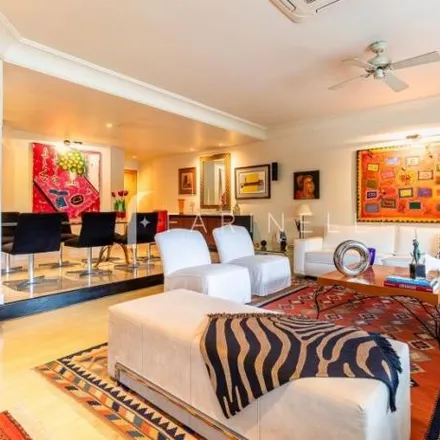Buy this 2 bed apartment on Avenida Bartolomeu Mitre 370 in Leblon, Zona Sul do Rio de Janeiro - RJ