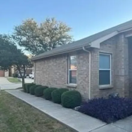 Image 3 - 5921 Stone Mountain Road, The Colony, TX 75056, USA - House for rent