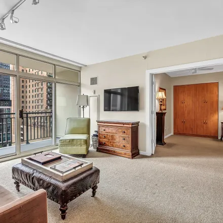Image 7 - 21 West Chestnut, 21 West Chestnut Street, Chicago, IL 60610, USA - House for sale