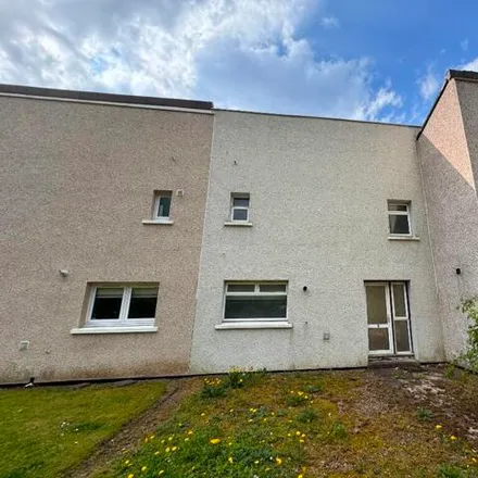 Buy this 3 bed townhouse on Bencleuch Place in Dreghorn, KA11 1EL