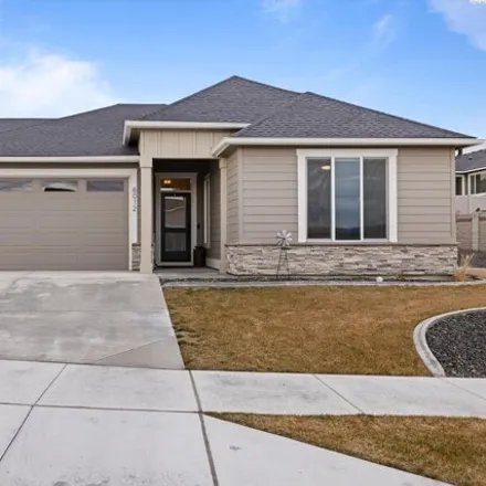 Buy this 3 bed house on West 31st Avenue in Kennewick, WA 99338