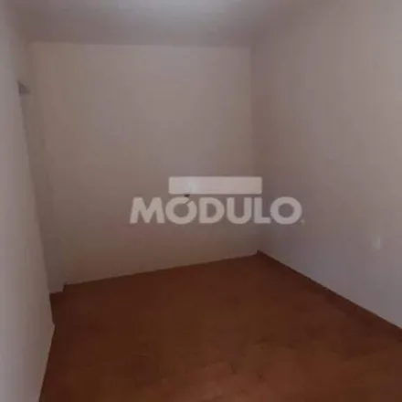 Rent this 3 bed house on Rotatória Diogo Borges Feitosa in Jaraguá, Uberlândia - MG