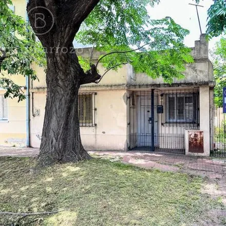 Buy this 2 bed house on General Pintos 1071 in Partido de Lomas de Zamora, 1828 Banfield