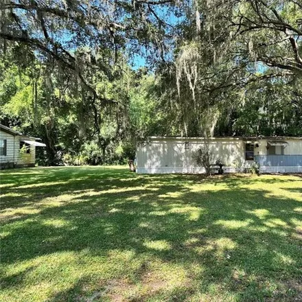 Image 2 - 3832 Cr 405n, Lake Panasoffkee, Florida, 33538 - Apartment for sale