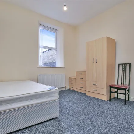 Image 8 - 65, 65A Brighton Grove, Newcastle upon Tyne, NE4 5NT, United Kingdom - Apartment for rent