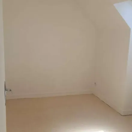 Rent this 3 bed apartment on 89 Rue de Villemandeur in 45120 Châlette-sur-Loing, France