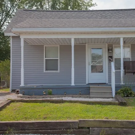 Image 1 - 638 West Division Street, Oakland City, Gibson County, IN 47660, USA - House for sale