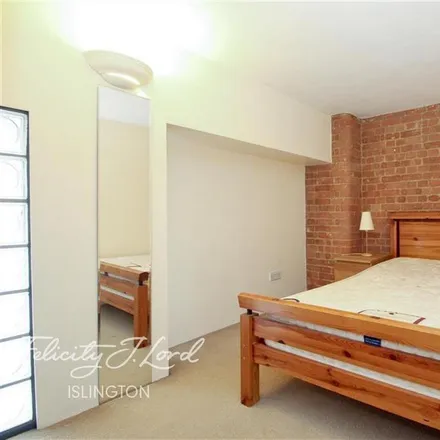Image 5 - 101 Pentonville Road, London, N1 9LF, United Kingdom - Apartment for rent