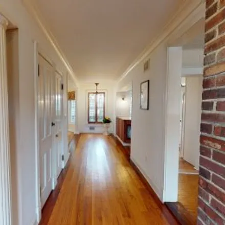 Buy this 4 bed apartment on 14 Abbott Avenue