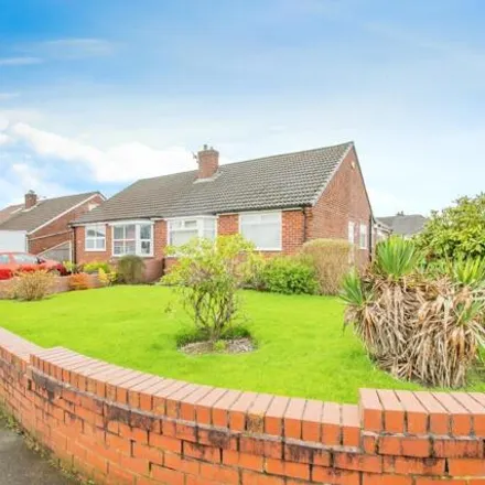 Buy this 3 bed house on Heathfield Drive in Mosley Common, M29 8PJ