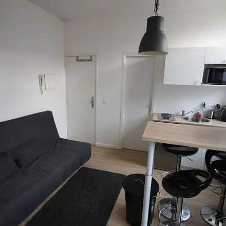 Image 2 - 22 Rue des Bouchers, 59000 Lille, France - Apartment for rent