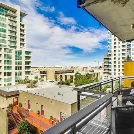 Buy this 1 bed condo on Aperture in West Beech Street, San Diego