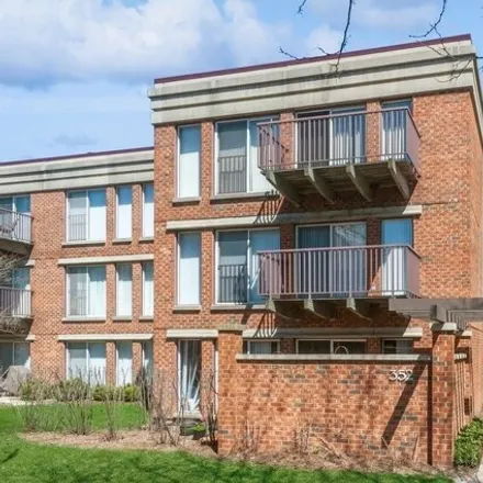 Buy this 2 bed condo on 352 Kelburn Rd Apt 322 in Deerfield, Illinois