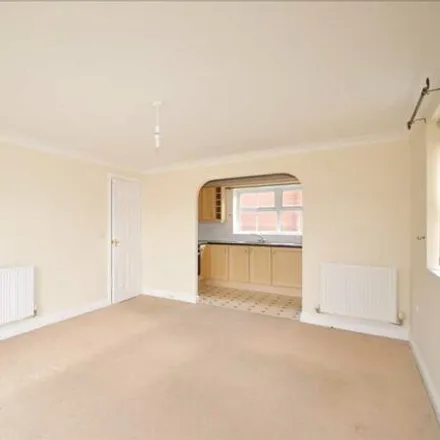 Image 3 - Nightingale Way, Chorley, PR7 2RS, United Kingdom - Room for rent