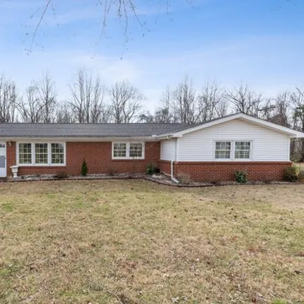 Buy this 3 bed house on 241 Cothron Drive in Lafayette, TN 37083
