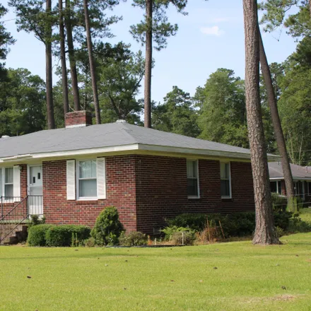 Buy this 3 bed house on 105 Peachtree Street in Varnville, Hampton County