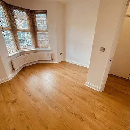 Rent this 2 bed apartment on Selborne Road in London, N14 7DH