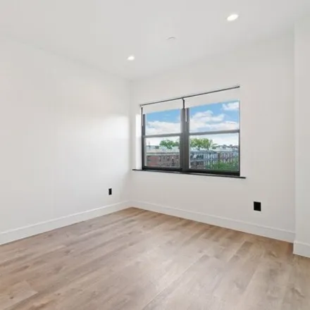 Image 1 - 35-50 85th Street, New York, NY 11372, USA - House for rent