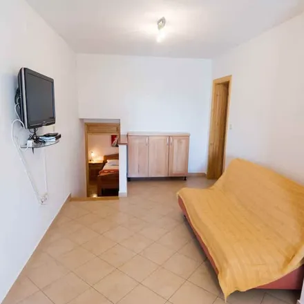 Image 3 - 23210, Croatia - Apartment for rent
