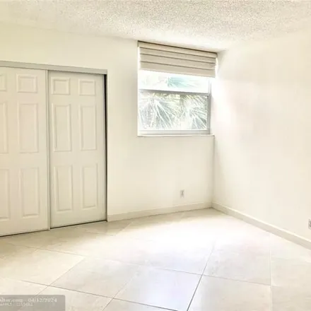 Image 7 - 2 Sunset Lane, Lauderdale-by-the-Sea, Broward County, FL 33062, USA - Condo for sale