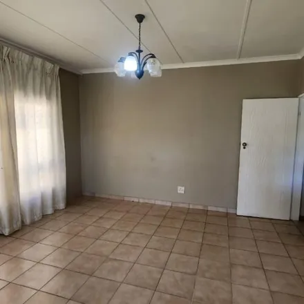 Image 2 - Becton Drive, Escombe, Queensburgh, 4055, South Africa - Apartment for rent
