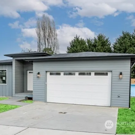 Buy this 4 bed house on 12032 Occidental Avenue South in Burien, WA 98168