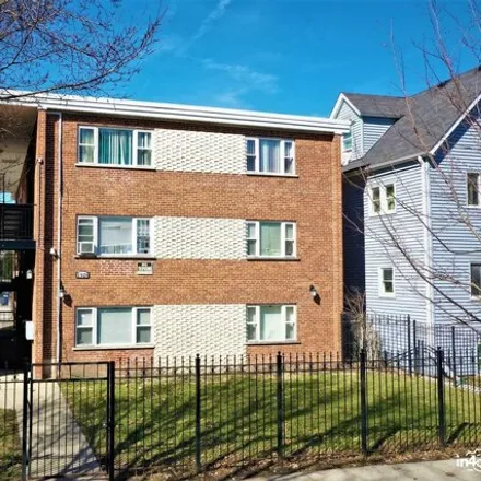 Buy this studio house on 1928 Jackson Avenue in Evanston, IL 60201