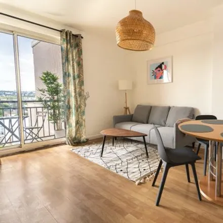 Rent this 2 bed apartment on 67 Boulevard du Maréchal Joffre in 92340 Bourg-la-Reine, France