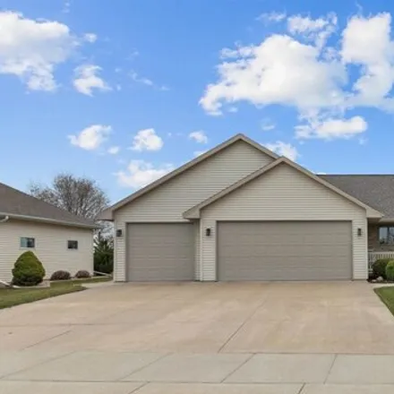 Buy this 3 bed house on 2394 Southerland Circle in Kaukauna, WI 54130