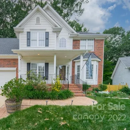 Buy this 4 bed house on 2810 Glen Summit Drive in Charlotte, NC 28270