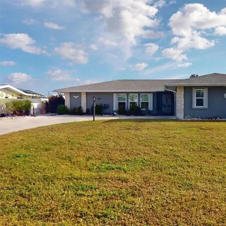 Image 2 - 151 West Tarpon Boulevard Northwest, Port Charlotte, FL 33952, USA - House for sale