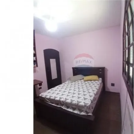 Buy this 4 bed house on Alameda Tenente José Bernadino in Jardim Imperador, Suzano - SP
