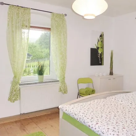 Rent this 2 bed apartment on Gelenau (Erzgeb) in Str der Befreiung, Straße der Befreiung
