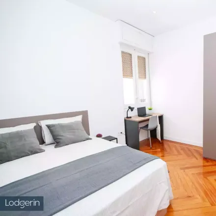 Rent this studio room on Madrid in Making Things, Calle de Blanca de Navarra