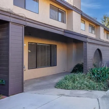 Buy this 3 bed condo on unnamed road in Bakersfield, CA 93309