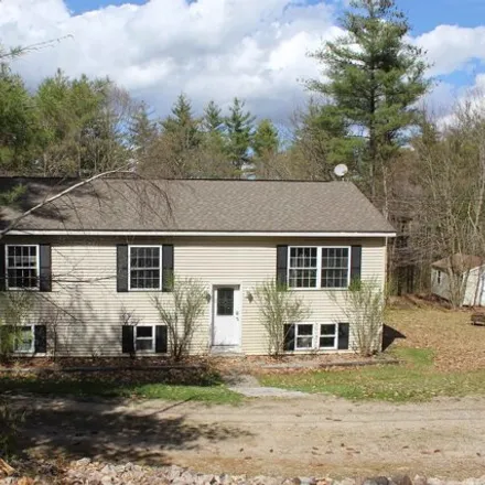 Image 3 - 47 Effingham Woods Road, Effingham, Carroll County, NH 03882, USA - House for sale