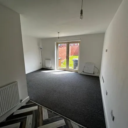 Image 4 - Staniforth Road/Balfour Drive, Staniforth Road, Sheffield, S9 3FR, United Kingdom - Townhouse for rent