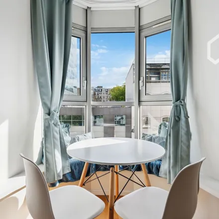 Image 5 - 34 Rue Vaugelas, 75015 Paris, France - Apartment for rent