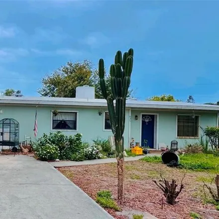 Buy this 2 bed house on 645 Missouri Road in South Venice, Sarasota County