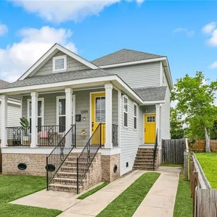 Image 2 - 1313 Foy Street, New Orleans, LA 70122, USA - House for sale
