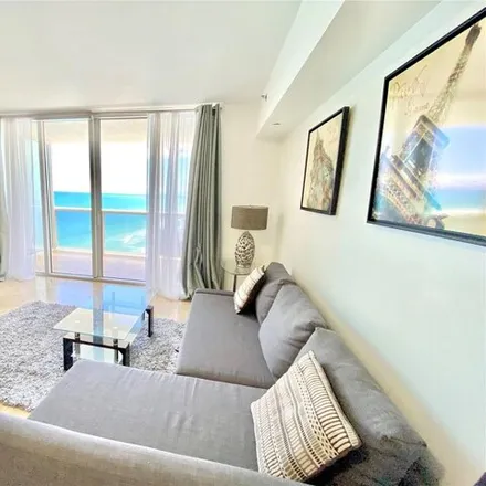 Image 2 - 1830 South Ocean Drive, Hallandale Beach, FL 33009, USA - Condo for rent