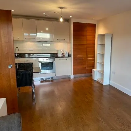 Image 1 - Falcon Drive, Cardiff, CF10 4RU, United Kingdom - Room for rent