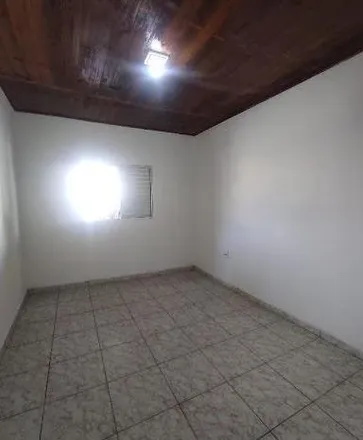 Rent this 3 bed house on Rua Itanhaém in Vila Hadad, Santos - SP