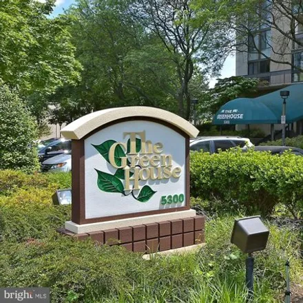 Buy this 2 bed condo on The Green House Condominium in 5300 Holmes Run Parkway, Alexandria